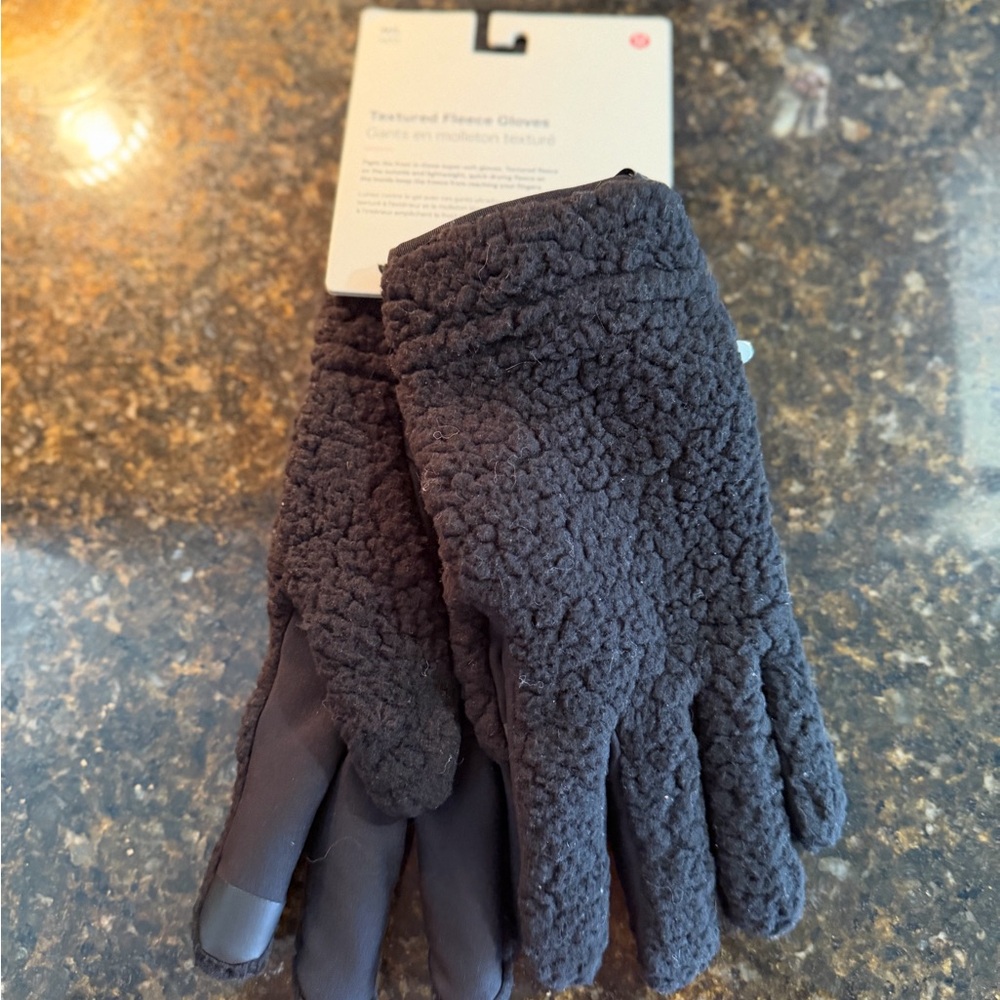 Lululemon Athletica Women’s Textured Black Fleece Gloves - Picture 3 of 6